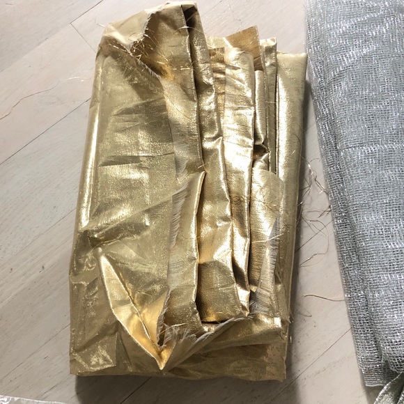 Bundle of Gold Lame Silver Netting & Wired Ribbon - Picture 9 of 16